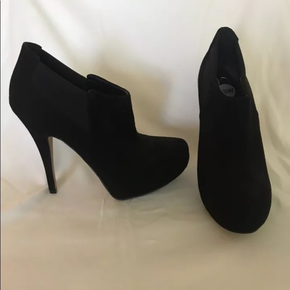 Jessica Simpson Booties - Picture 7 of 12
